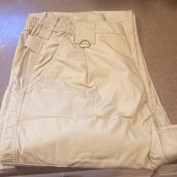 1 pair of 511 Taclite men’s pants size 32 waist and 34 inseam. New With Tags - Picture 2 of 4